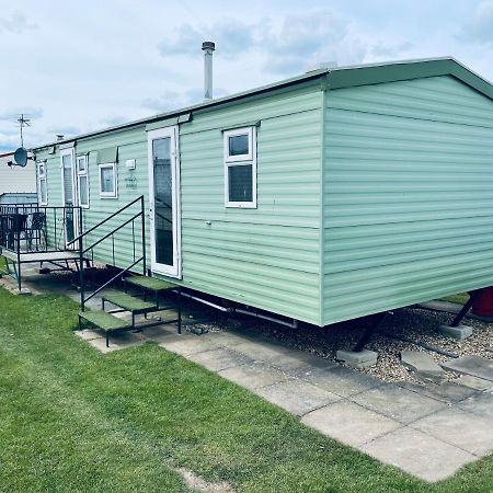 6 Berth Caravan On Sealands Site. Double Glazing Villa อินโกลด์เมลส์ ภายนอก รูปภาพ